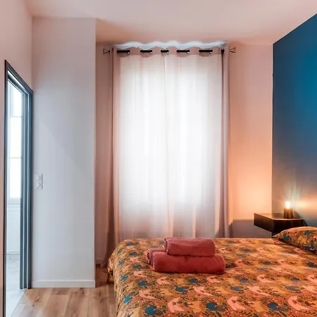 Superbe 2 Pieces Avec Jacuzzi Privatif Face Gare Proche Cathedrale Appartement Chartres Buitenkant foto