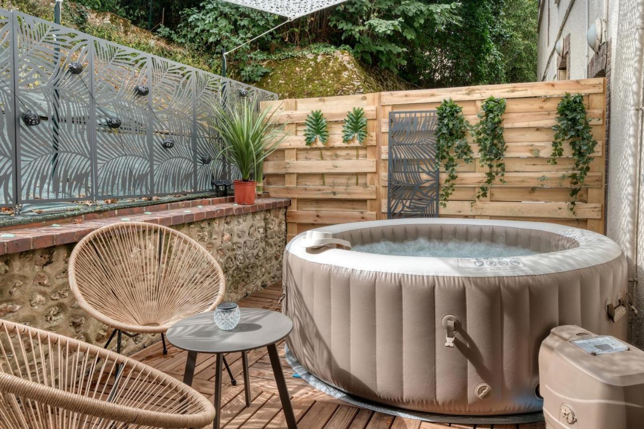 Superbe 2 Pieces Avec Jacuzzi Privatif Face Gare Proche Cathedrale * Chartres