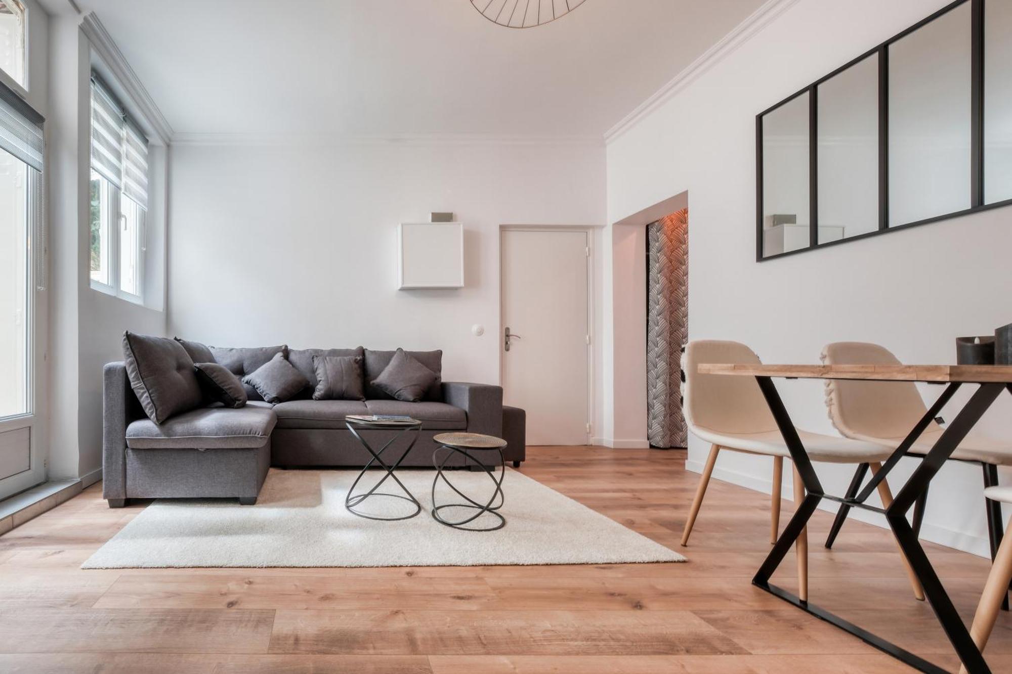 Apartment Superbe 2 Pieces Avec Jacuzzi Privatif Face Gare Proche Cathedrale